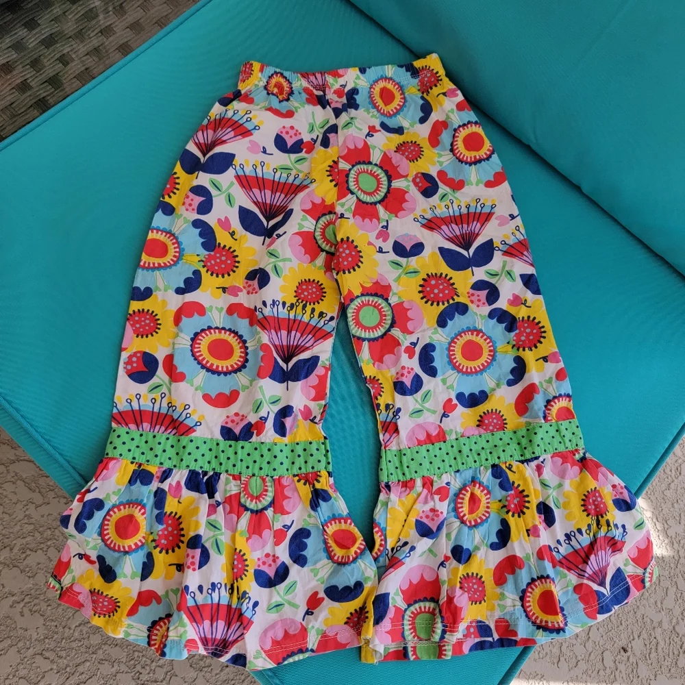 Jelly the Pug Ruffled Pants Outfit